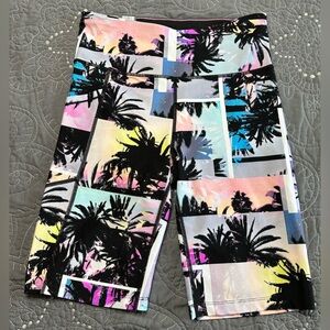 Calvin Klein Women’s Multi Tropical Bike Shorts NWT Size Small